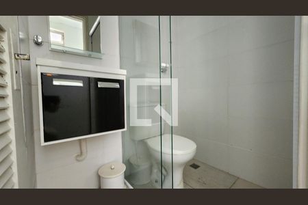 Apartamento para alugar com 75m², 2 quartos e sem vaga Apartamento para alugar com 75m², 2 quartos e sem vagaBanheiro de serviço
