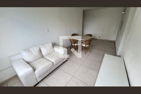 Sala de apartamento para alugar com 2 quartos, 75m² em Embaré, Santos