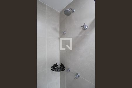 Banheiro de kitnet/studio para alugar com 1 quarto, 20m² em Indianópolis, São Paulo