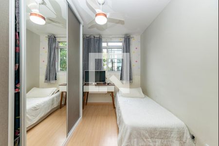 Apartamento à venda com 115m², 4 quartos e 2 vagasQuarto 4