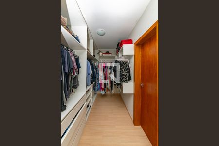 Apartamento à venda com 115m², 4 quartos e 2 vagasSuíte