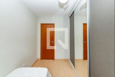 Apartamento à venda com 115m², 4 quartos e 2 vagasQuarto 4