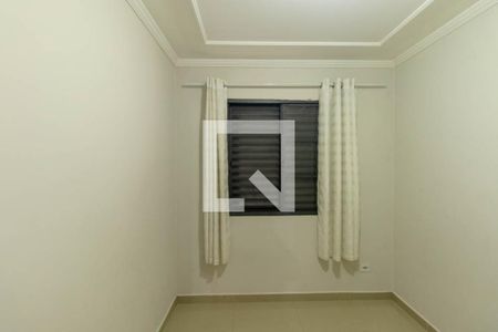 Quarto 1 de apartamento para alugar com 3 quartos, 66m² em Sítio Cercado, Curitiba