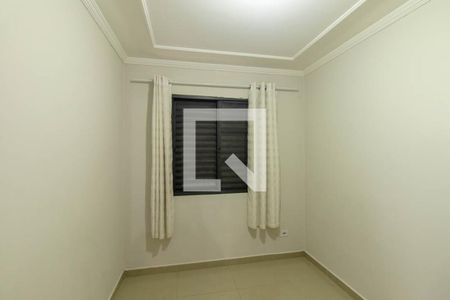 Quarto 1 de apartamento para alugar com 3 quartos, 66m² em Sítio Cercado, Curitiba