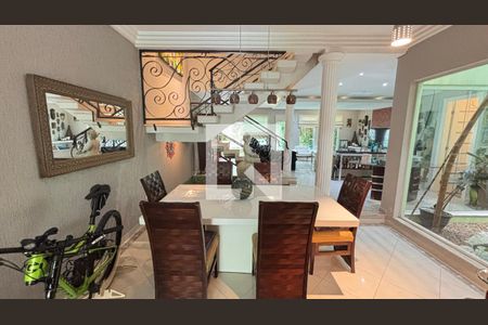 Casa à venda com 450m², 4 quartos e 3 vagasSala - Sala de Jantar