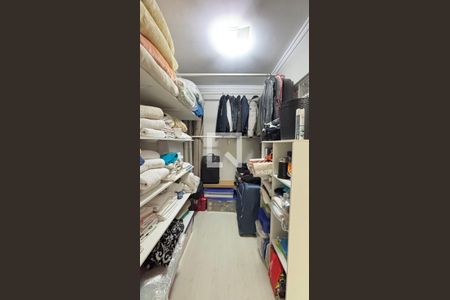 Casa à venda com 450m², 4 quartos e 3 vagasRouparia