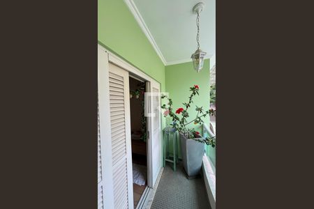 Casa à venda com 450m², 4 quartos e 3 vagasSuíte 3 Varanda