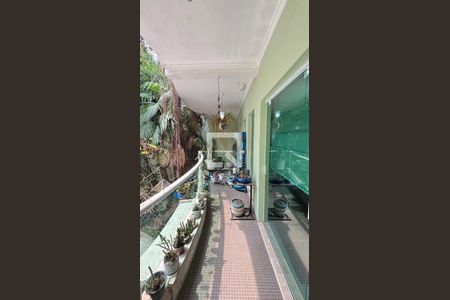 Casa à venda com 450m², 4 quartos e 3 vagasVaranda Sala - Sala de Jantar