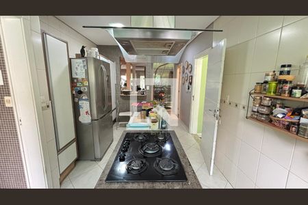 Casa à venda com 450m², 4 quartos e 3 vagasCozinha