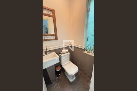 Casa à venda com 450m², 4 quartos e 3 vagasLavabo