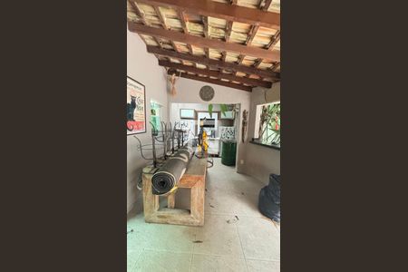 Casa à venda com 450m², 4 quartos e 3 vagasChurrasqueira