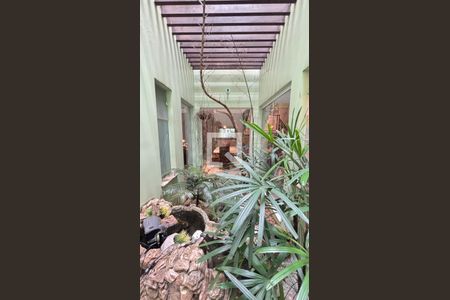 Casa à venda com 450m², 4 quartos e 3 vagasJardim de Inverno