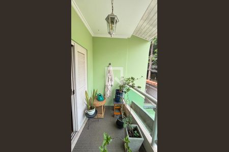 Casa à venda com 450m², 4 quartos e 3 vagasSuite 2 Varanda