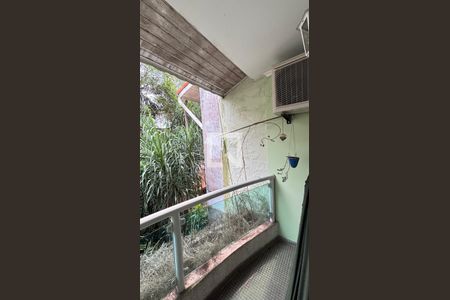 Casa à venda com 450m², 4 quartos e 3 vagasVaranda da Suíte 1