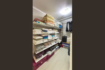 Casa à venda com 450m², 4 quartos e 3 vagasRouparia