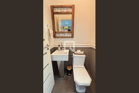 Casa à venda com 450m², 4 quartos e 3 vagasLavabo