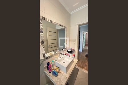 Casa à venda com 450m², 4 quartos e 3 vagasBanheiro da Suíte 3