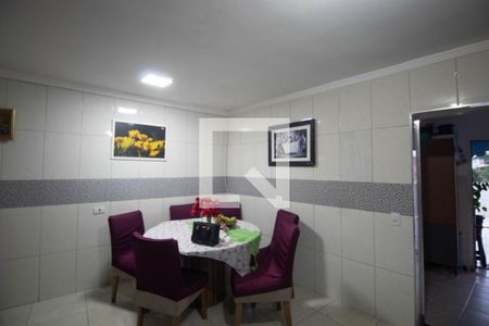 Casa à venda com 2500m², 3 quartos e 2 vagasCozinha