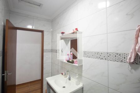 Casa à venda com 2500m², 3 quartos e 2 vagasBanheiro 1