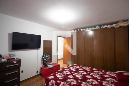 Quarto 1 de casa à venda com 3 quartos, 2500m² em Vila Maria Alta, São Paulo