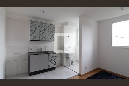 Apartamento para alugar com 42m², 2 quartos e 1 vaga Apartamento para alugar com 42m², 2 quartos e 1 vagaCozinha e Área de Serviço