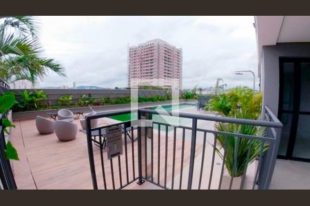 Apartamento à venda com 64m², 3 quartos e 2 vagasÁrea comum - Piscina