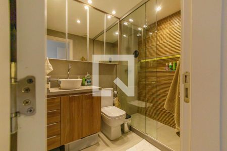 Apartamento à venda com 260m², 3 quartos e 3 vagasBanheiro da Suíte 2