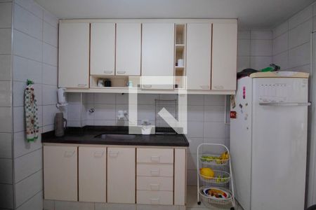 Apartamento à venda com 82m², 2 quartos e 1 vagaCozinha