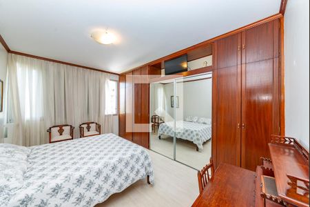 Apartamento à venda com 350m², 5 quartos e 3 vagasSuíte 4