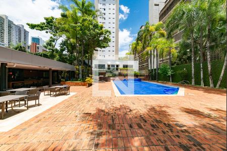 Apartamento à venda com 350m², 5 quartos e 3 vagasPiscina