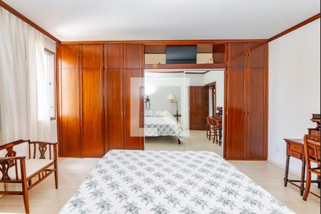 Apartamento à venda com 350m², 5 quartos e 3 vagasSuíte 4