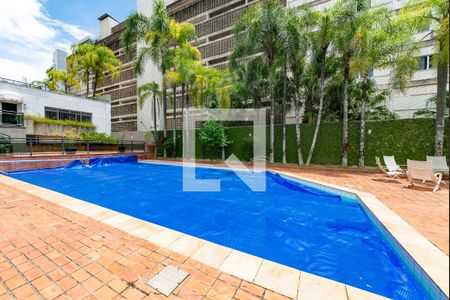 Apartamento à venda com 350m², 5 quartos e 3 vagasPiscina