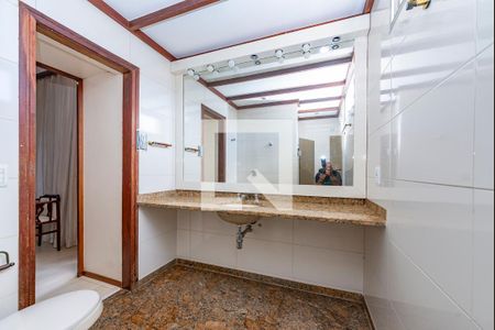 Apartamento à venda com 350m², 5 quartos e 3 vagasBanheiro da Suíte 4