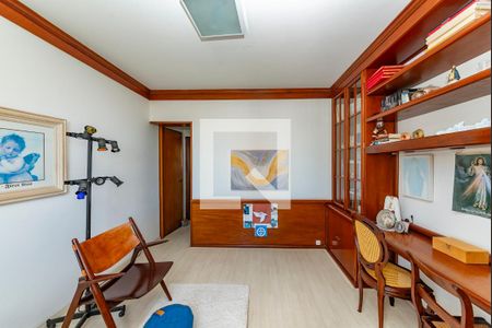 Apartamento à venda com 350m², 5 quartos e 3 vagasQuarto 5