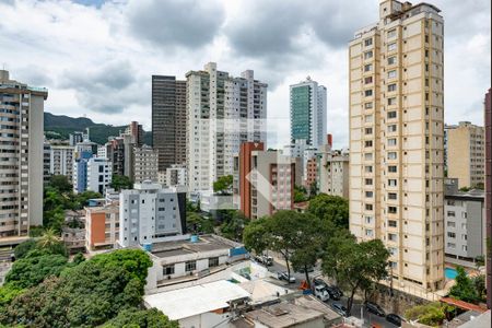 Apartamento à venda com 350m², 5 quartos e 3 vagasSuíte 2