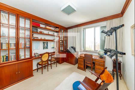 Apartamento à venda com 350m², 5 quartos e 3 vagasQuarto 5