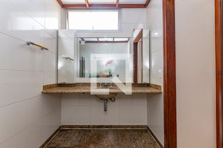 Apartamento à venda com 350m², 5 quartos e 3 vagasBanheiro da Suíte 3