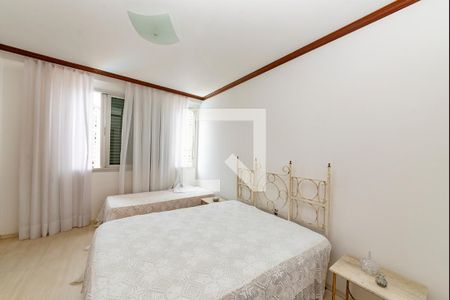 Apartamento à venda com 350m², 5 quartos e 3 vagasSuíte 2