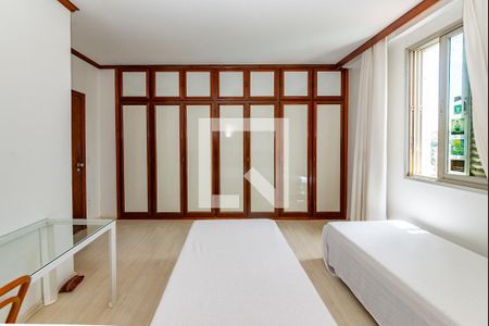 Apartamento à venda com 350m², 5 quartos e 3 vagasSuíte 3