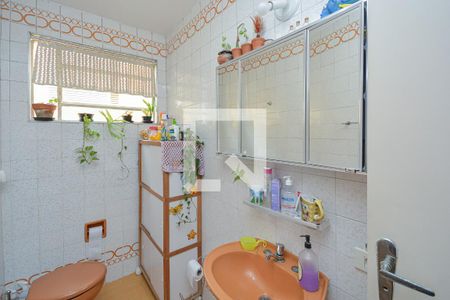 Casa à venda com 140m², 3 quartos e 2 vagasBanheiro