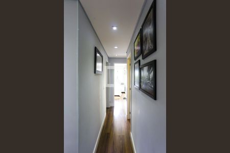 Apartamento à venda com 76m², 3 quartos e 2 vagas Apartamento à venda com 76m², 3 quartos e 2 vagascorredor