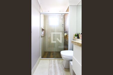 Apartamento à venda com 76m², 3 quartos e 2 vagas Apartamento à venda com 76m², 3 quartos e 2 vagasBanheiro da Suíte