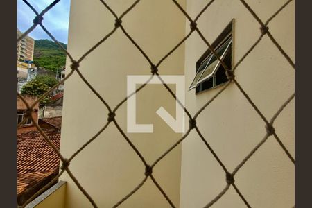 Apartamento à venda com 64m², 2 quartos e 1 vagaÁrea serviço vista