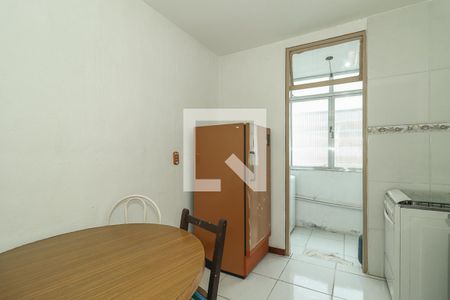 Cozinha de apartamento à venda com 1 quarto, 35m² em Humaitá, Porto Alegre