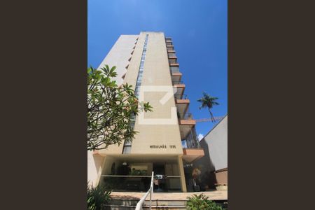 Apartamento à venda com 201m², 4 quartos e 2 vagasFachada