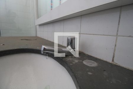 Apartamento à venda com 201m², 4 quartos e 2 vagas Apartamento à venda com 201m², 4 quartos e 2 vagasBanheiro 1