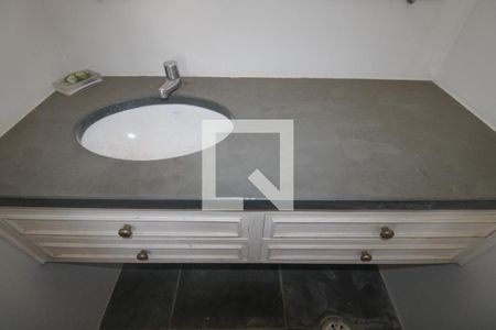 Apartamento à venda com 201m², 4 quartos e 2 vagas Apartamento à venda com 201m², 4 quartos e 2 vagasBanheiro 2