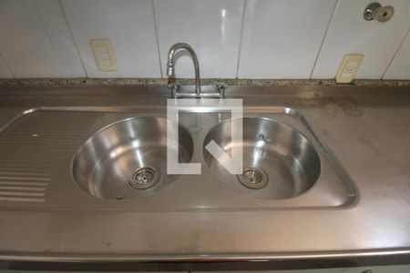 Apartamento à venda com 201m², 4 quartos e 2 vagas Apartamento à venda com 201m², 4 quartos e 2 vagasCozinha