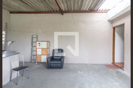 Casa para alugar com 100m², 2 quartos e 1 vagavaranda