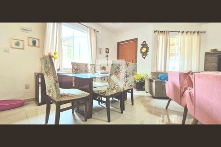 Casa à venda com 101m², 3 quartos e 2 vagasCopa